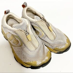 Merrell Helium Taupe Kids Zipper Sneakers size 10